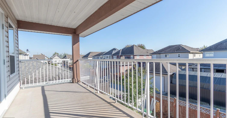 19130 69a Avenue, Surrey, BC, V4N 0A5 - 12