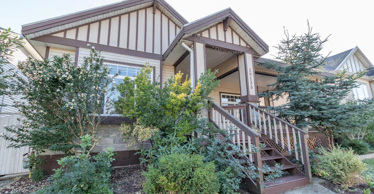 19130 69a Avenue, Surrey, BC, V4N 0A5