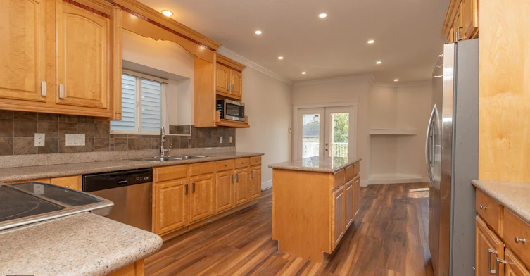 19130 69a Avenue, Surrey, BC, V4N 0A5 - 5