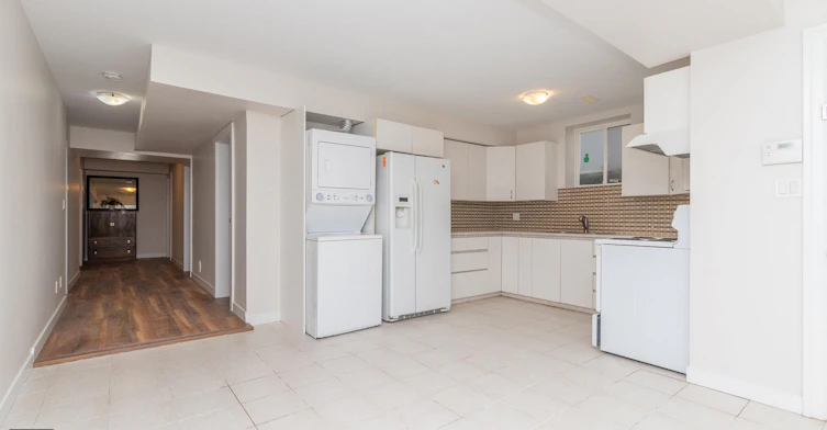 19130 69a Avenue, Surrey, BC, V4N 0A5 - 18