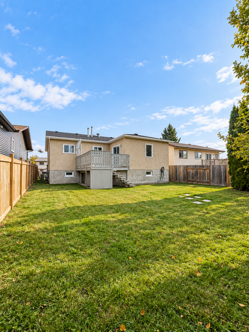 4174 28 Avenue Northwest, Edmonton, AB, T6L 4W1 - 32