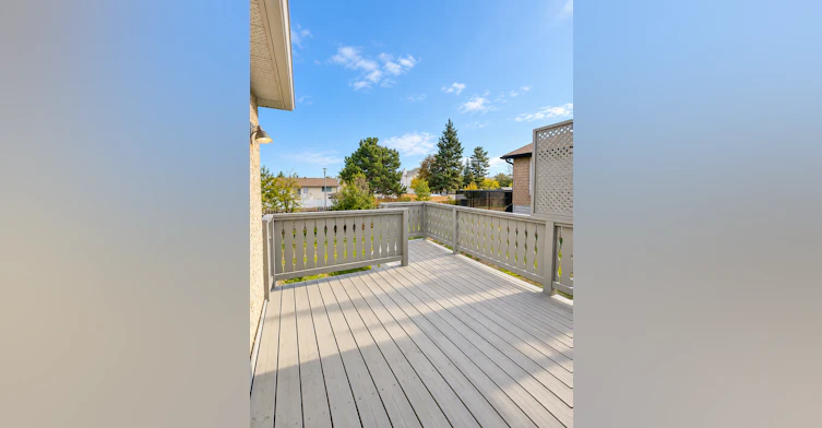 4174 28 Avenue Northwest, Edmonton, AB, T6L 4W1 - 30
