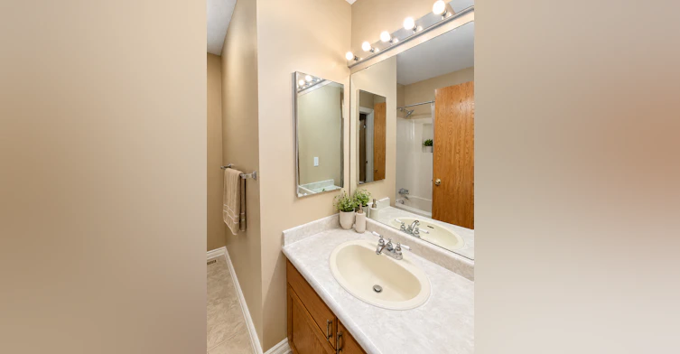 4174 28 Avenue Northwest, Edmonton, AB, T6L 4W1 - 17