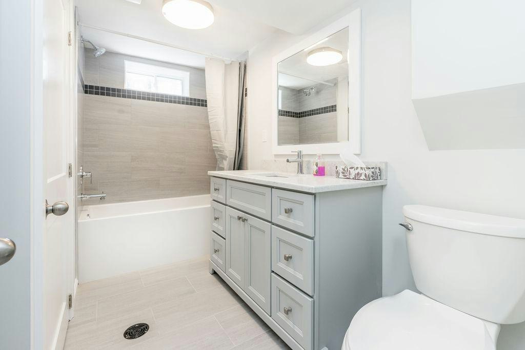 LL-271 Cook Street, Barrie, ON, L4M 4H7 - 11