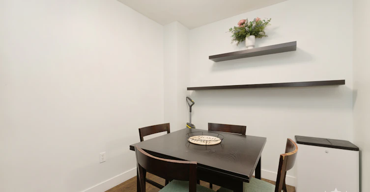 114-10644 151a Street, Surrey, BC, V3R 8R3 - 5