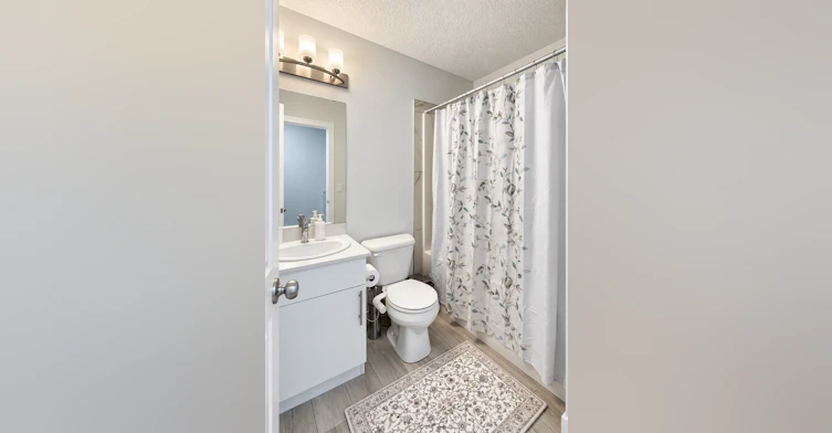 19216 27 Avenue Northwest, Edmonton, AB, T6M 3B5 - 21