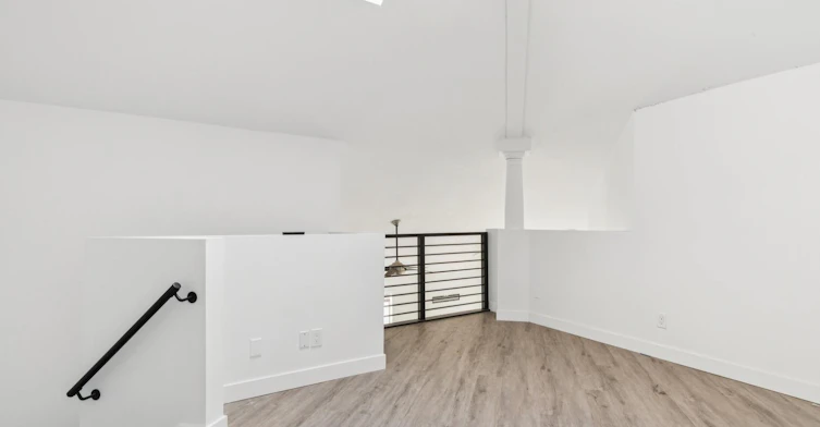 11316 103 Avenue Northwest, Edmonton, AB, T5K 0S2 - 12