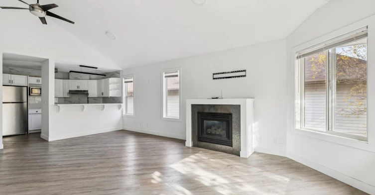 11316 103 Avenue Northwest, Edmonton, AB, T5K 0S2 - 17