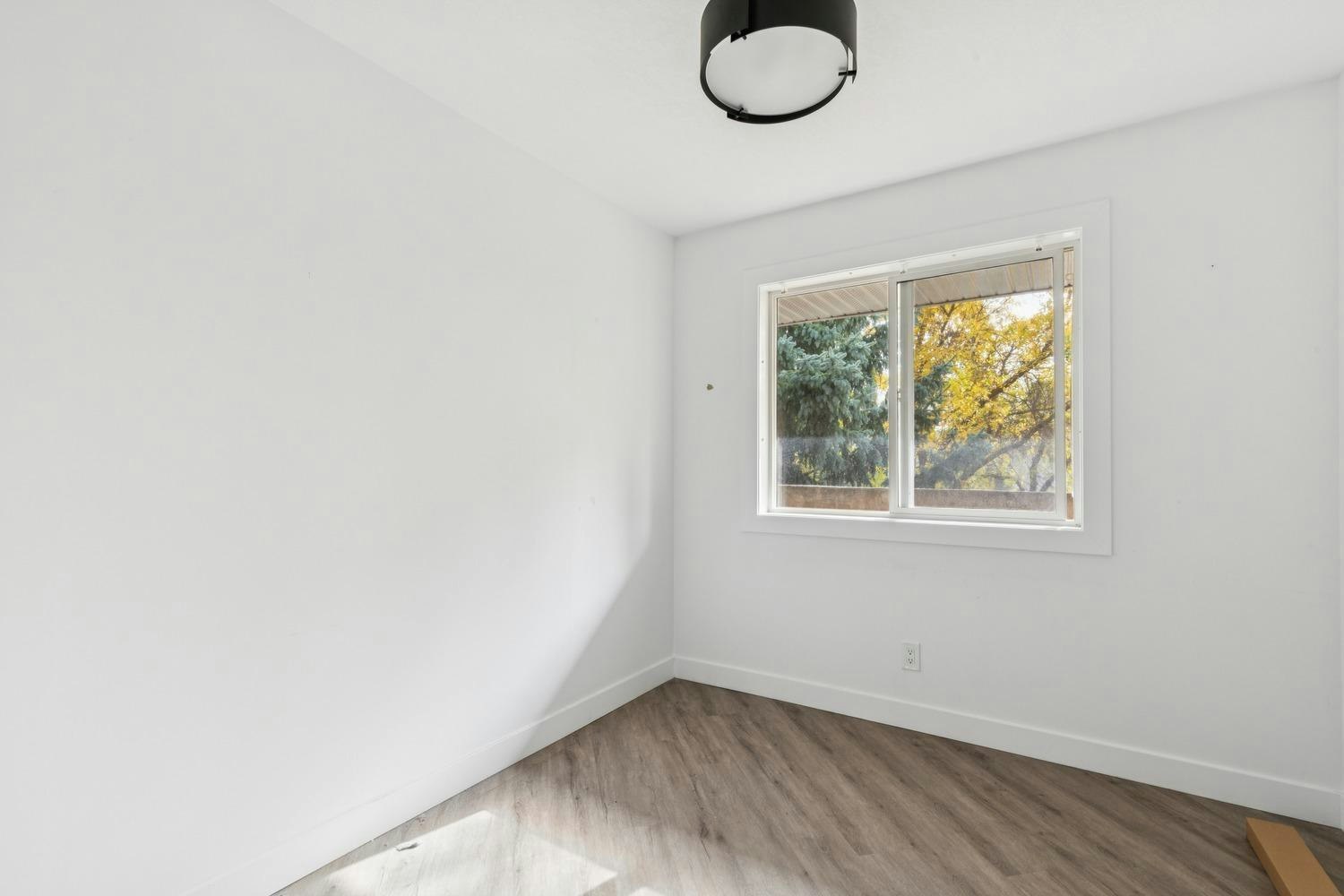 11316 103 Avenue Northwest, Edmonton, AB, T5K 0S2 - 18