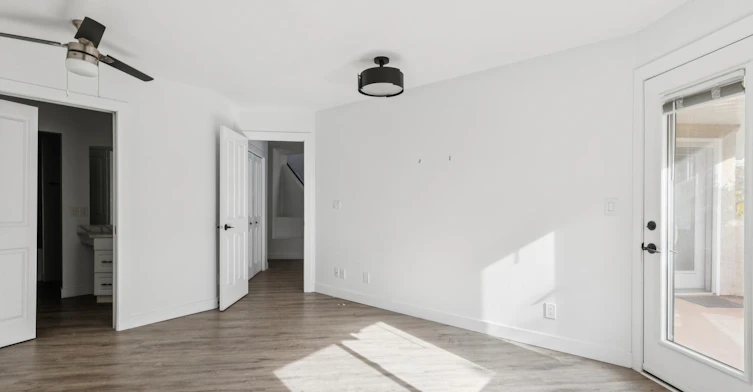 11316 103 Avenue Northwest, Edmonton, AB, T5K 0S2 - 5