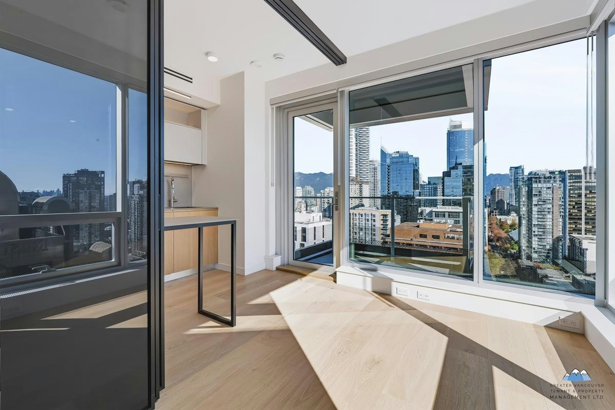 1277 Hornby Street, Vancouver, BC, V6Z 1W4 - 5