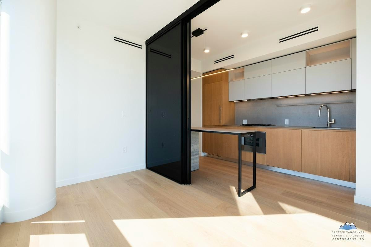 1277 Hornby Street, Vancouver, BC, V6Z 1W4 - 4
