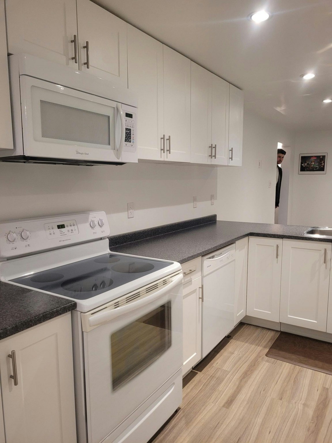 12380 132 Street Northwest, Edmonton, AB, T5L 1P8 - 2
