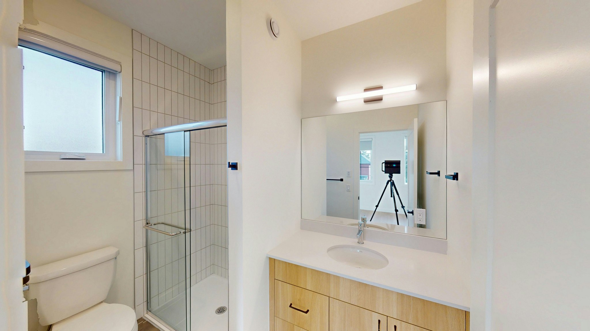 1336 10 Avenue SE, Calgary, AB, T2G 0W9 - 10