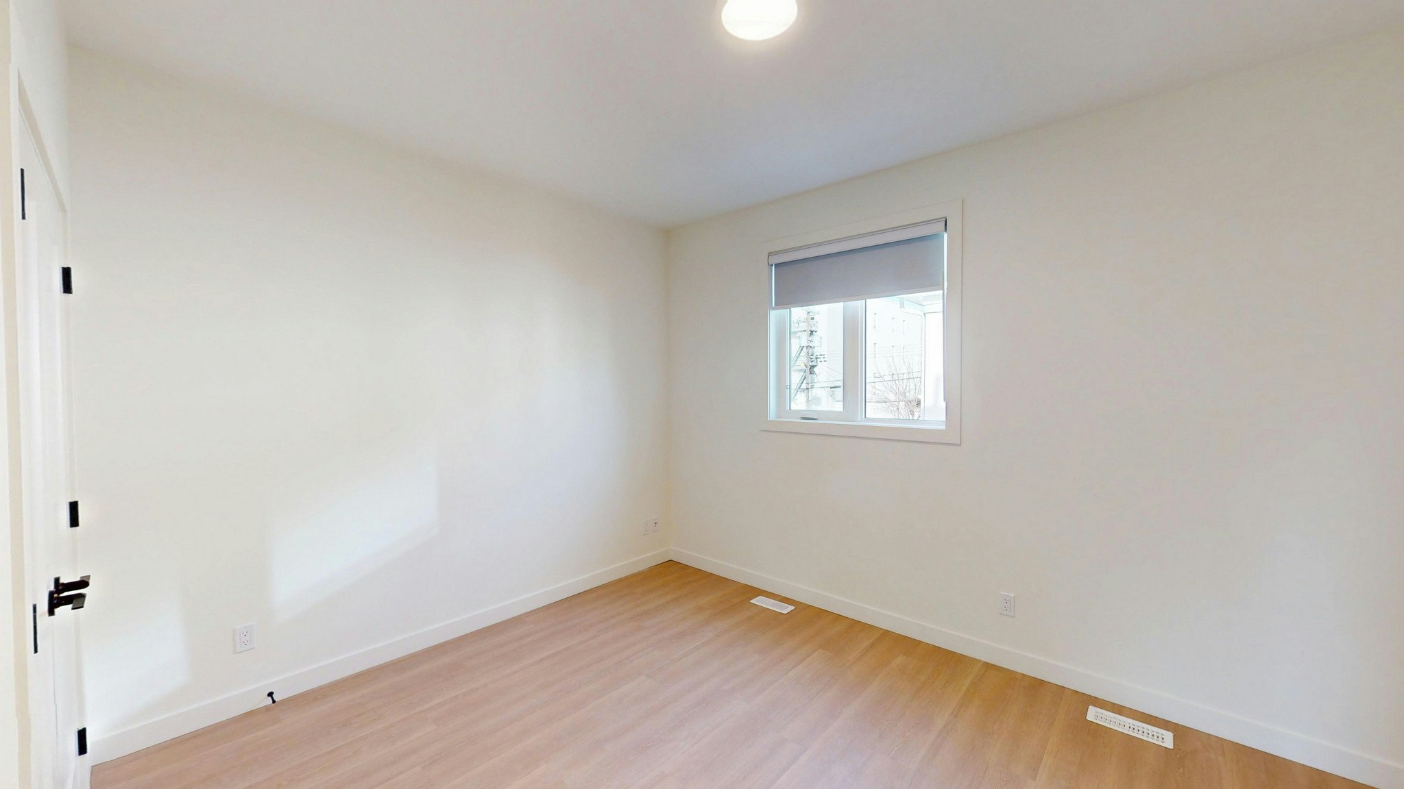 1336 10 Avenue SE, Calgary, AB, T2G 0W9 - 4