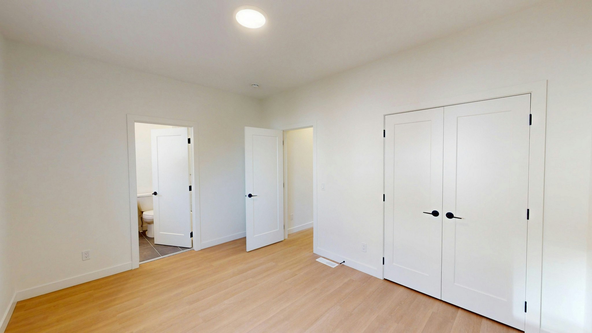 1336 10 Avenue SE, Calgary, AB, T2G 0W9 - 6