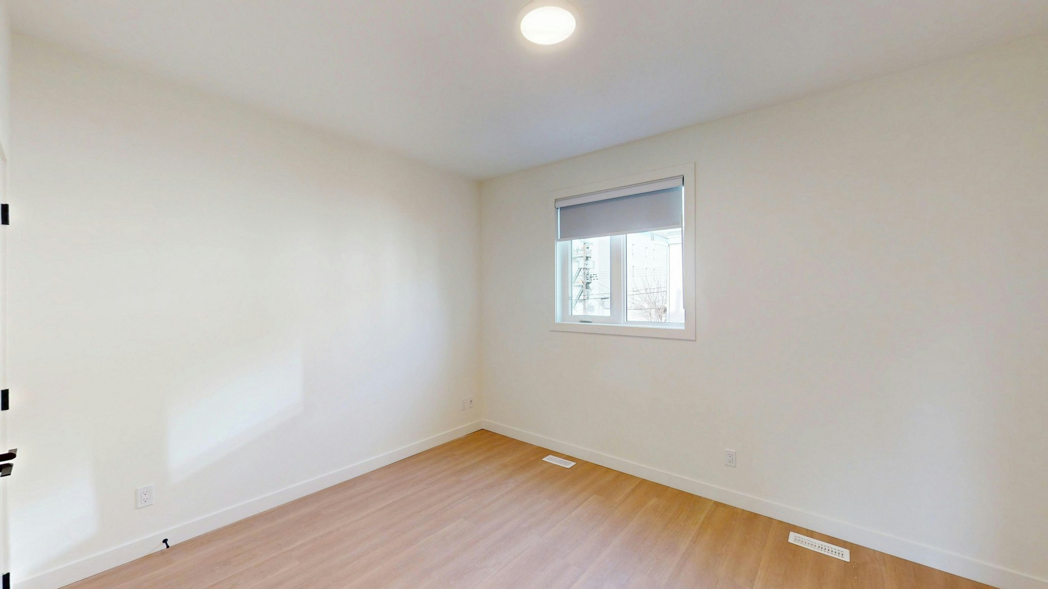 1336 10 Avenue SE, Calgary, AB, T2G 0W9 - 5