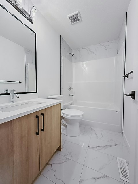 Upper-6035 105 Street Northwest, Edmonton, AB, T6H 2N3 - 14