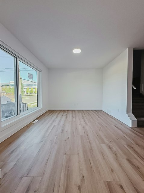 Upper-6035 105 Street Northwest, Edmonton, AB, T6H 2N3 - 7