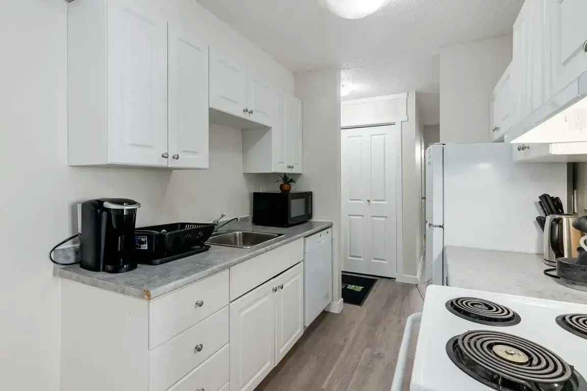 A103-5700 31 Street, Lloydminster City West, AB, T9V 1W3 - 19