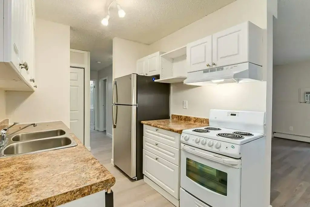 A103-5700 31 Street, Lloydminster City West, AB, T9V 1W3 - 10