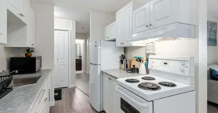 B206-5700 31 Street, Lloydminster City West, AB, T9V 1W3 - 18