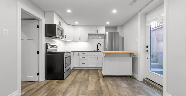 LL-8 Lister Drive, Barrie, ON, L4N 0L5 - 2