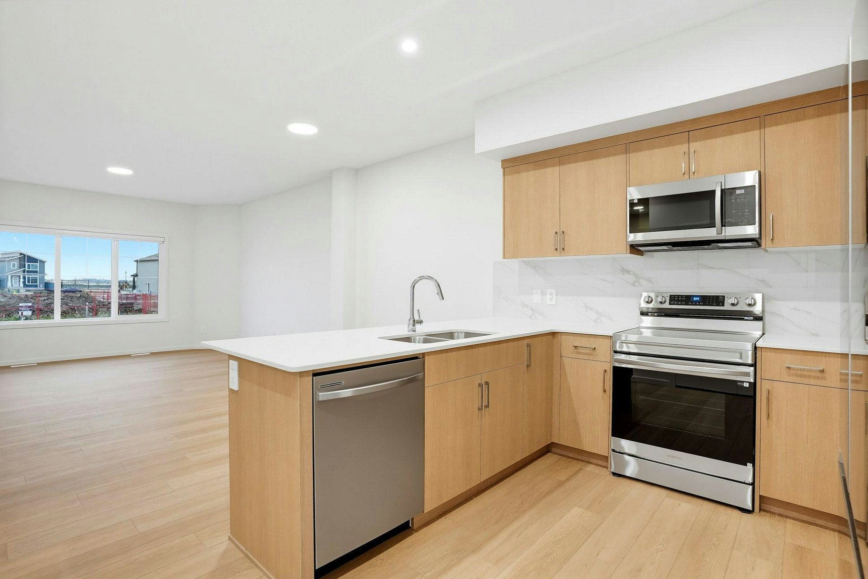 M-505 Black Stone Boulevard, Leduc, AB, T9E 1W1