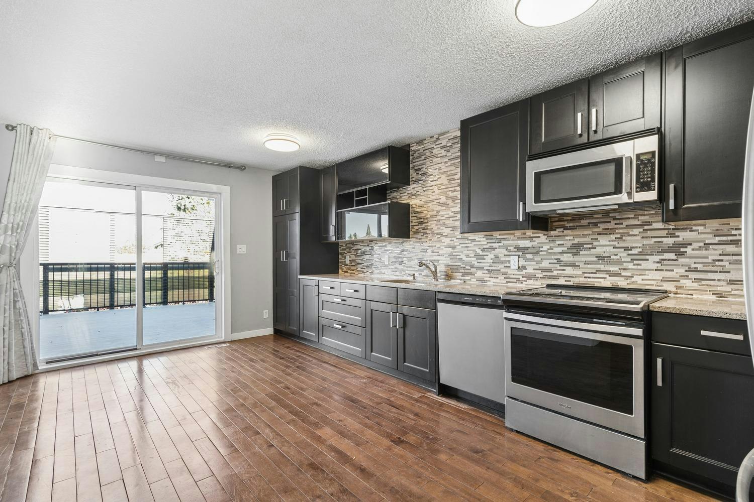 576 Rainbow Crescent, Rural Strathcona County, AB, T8A 5N6 - 2