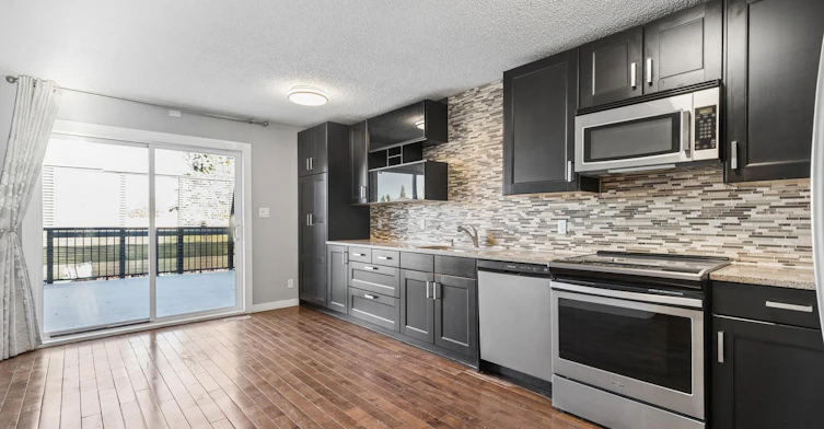 576 Rainbow Crescent, Rural Strathcona County, AB, T8A 5N6 - 2