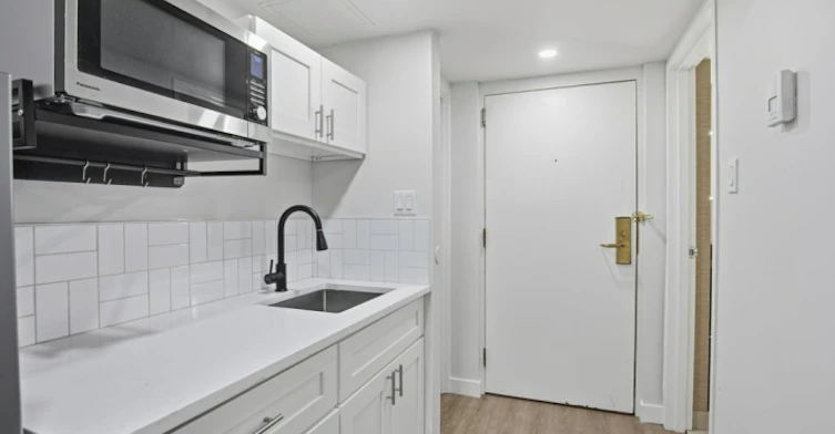 4311 49 Avenue, Red Deer, AB, T4N 5Y7 - 8