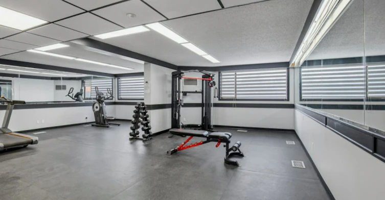 4311 49 Avenue, Red Deer, AB, T4N 5Y7 - 4