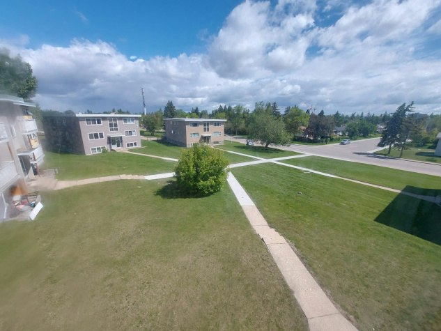 3606 57 Avenue, Red Deer, AB, T4N 4R5 - 2