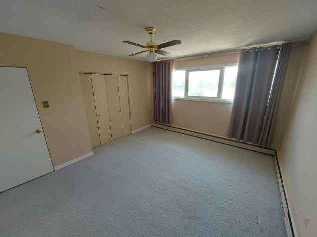 3606 57 Avenue, Red Deer, AB, T4N 4R5 - 7