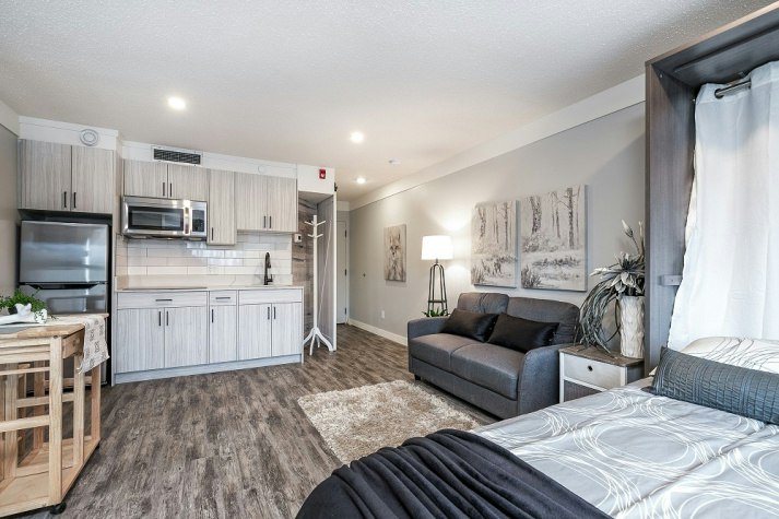 4311 49 Avenue, Red Deer, AB, T4N 5Y7 - 5