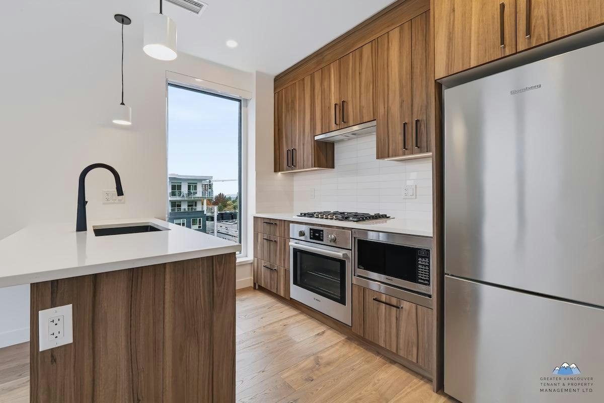6859 Cambie Street, Vancouver, BC, V6P 0M4 - 6