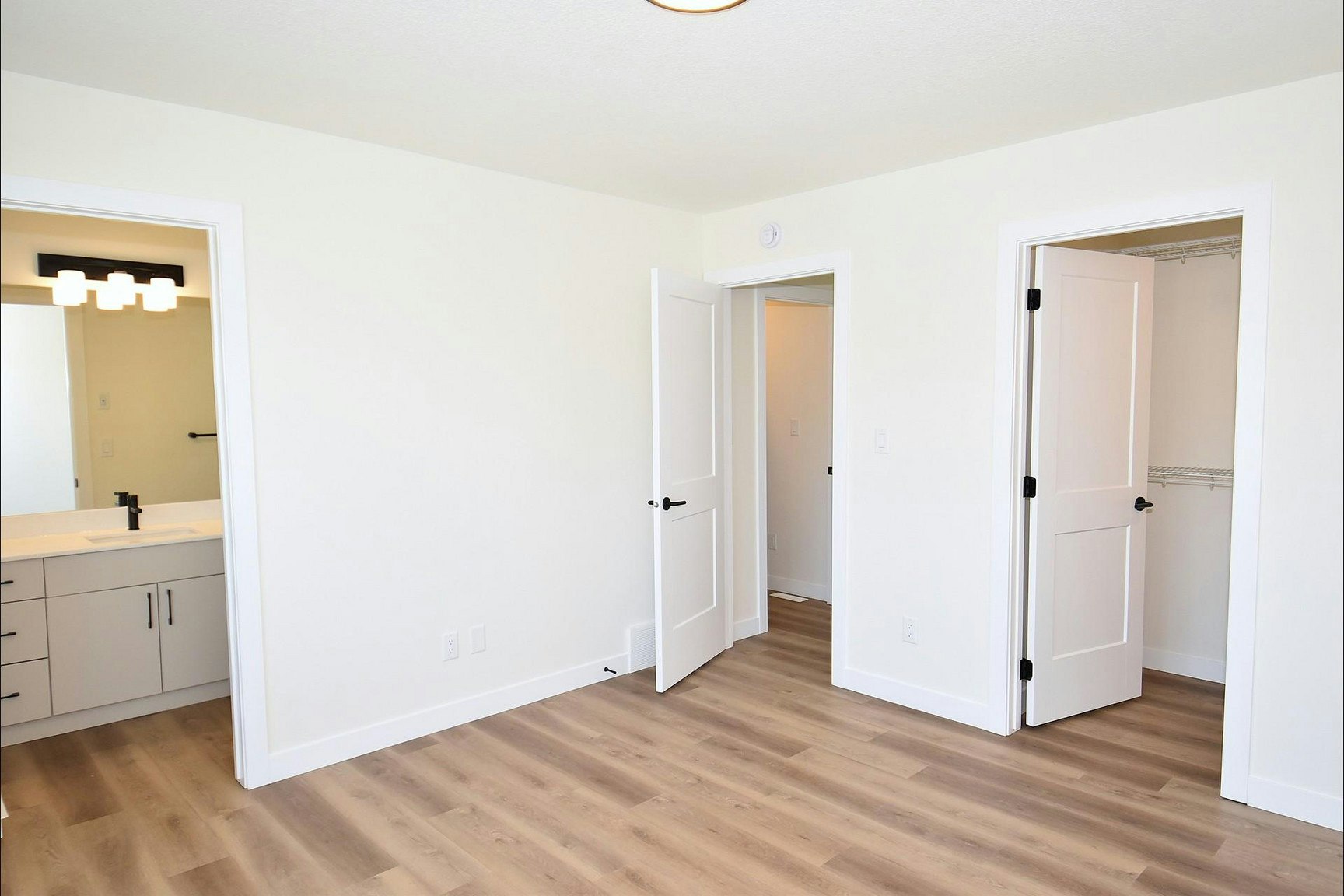2115 5 Avenue Southwest, Edmonton, AB, T6X 3L9 - 118