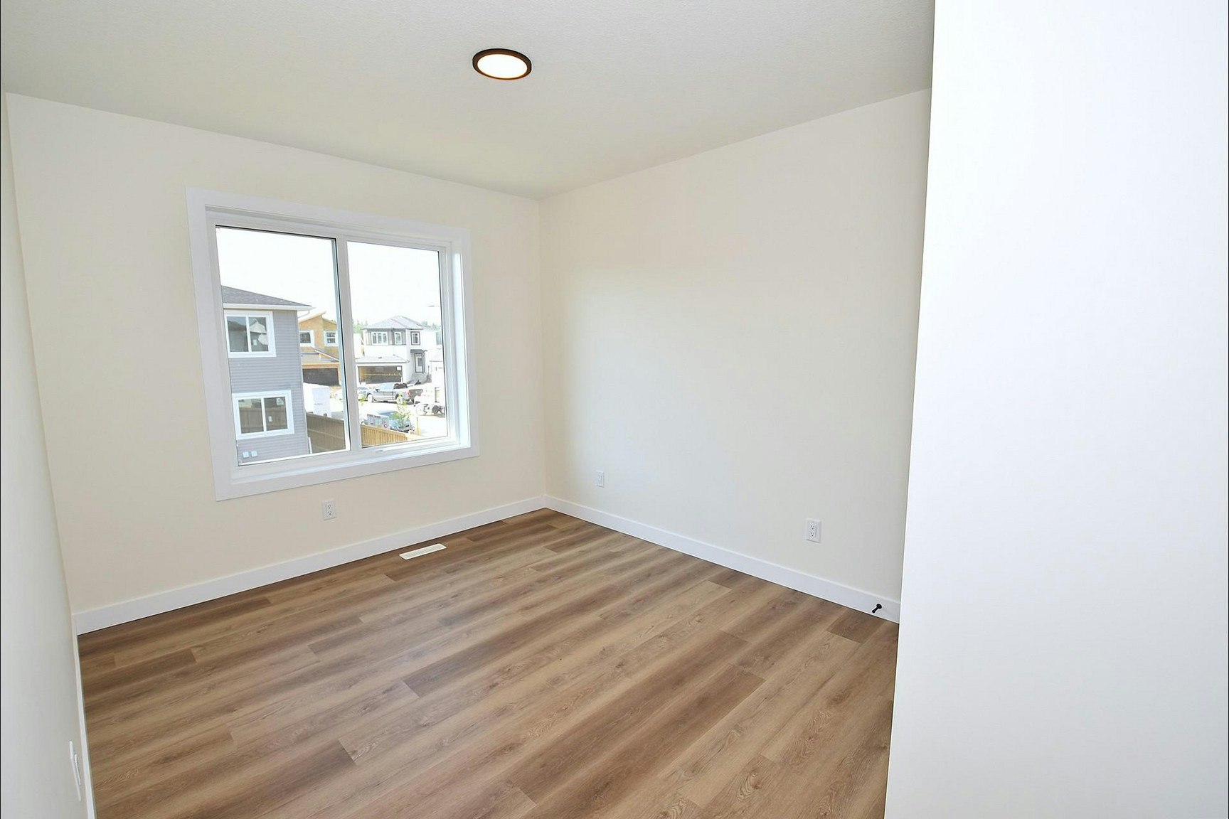 2115 5 Avenue Southwest, Edmonton, AB, T6X 3L9 - 126