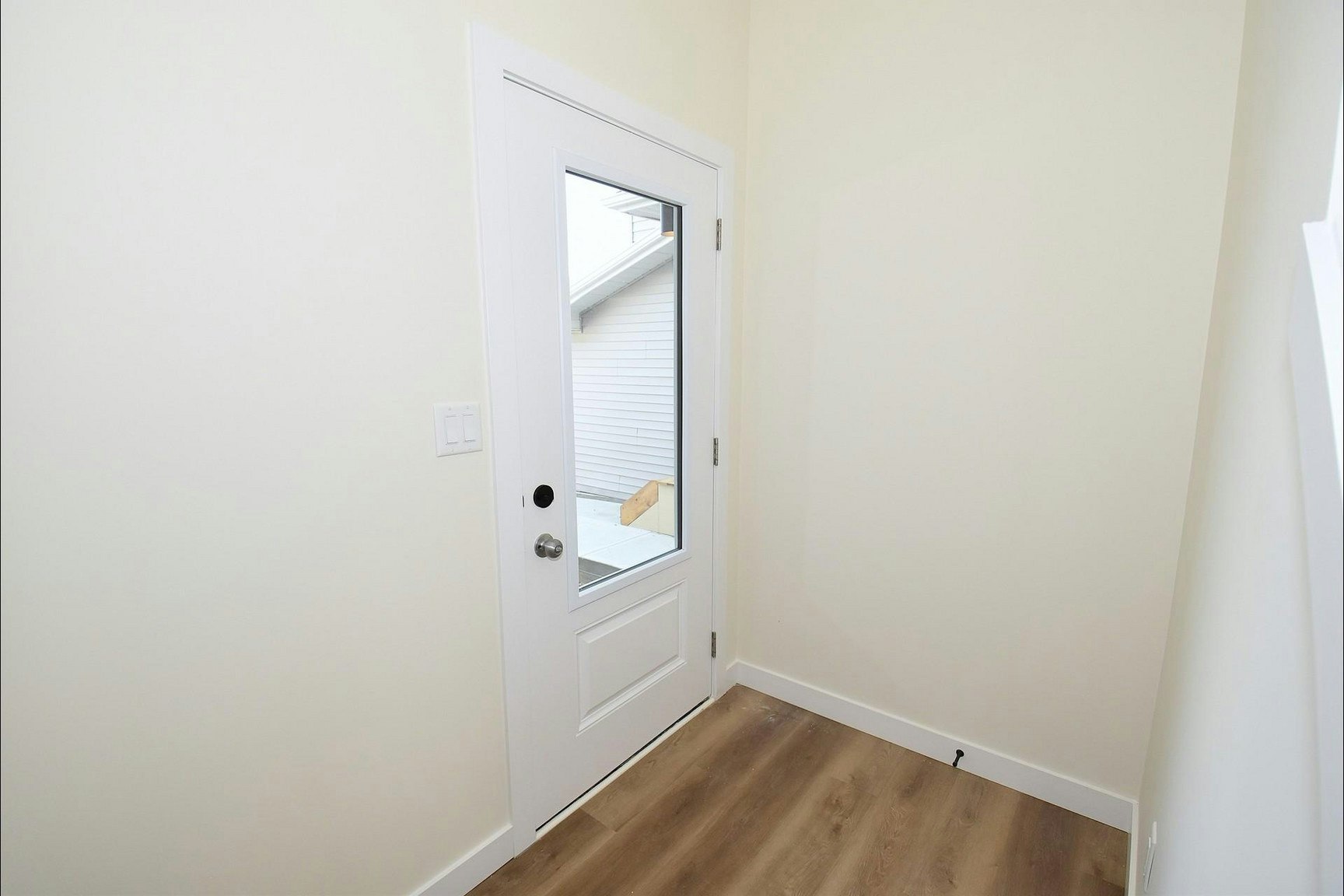 2115 5 Avenue Southwest, Edmonton, AB, T6X 3L9 - 97