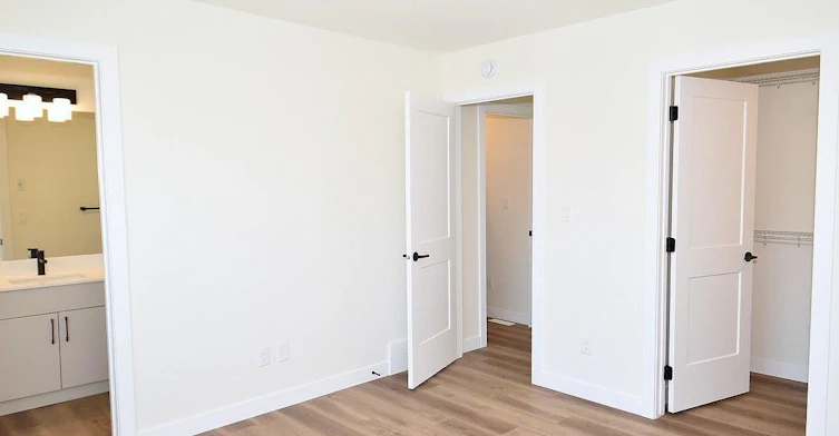 2115 5 Avenue Southwest, Edmonton, AB, T6X 3L9 - 34