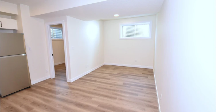 2115 5 Avenue Southwest, Edmonton, AB, T6X 3L9 - 91