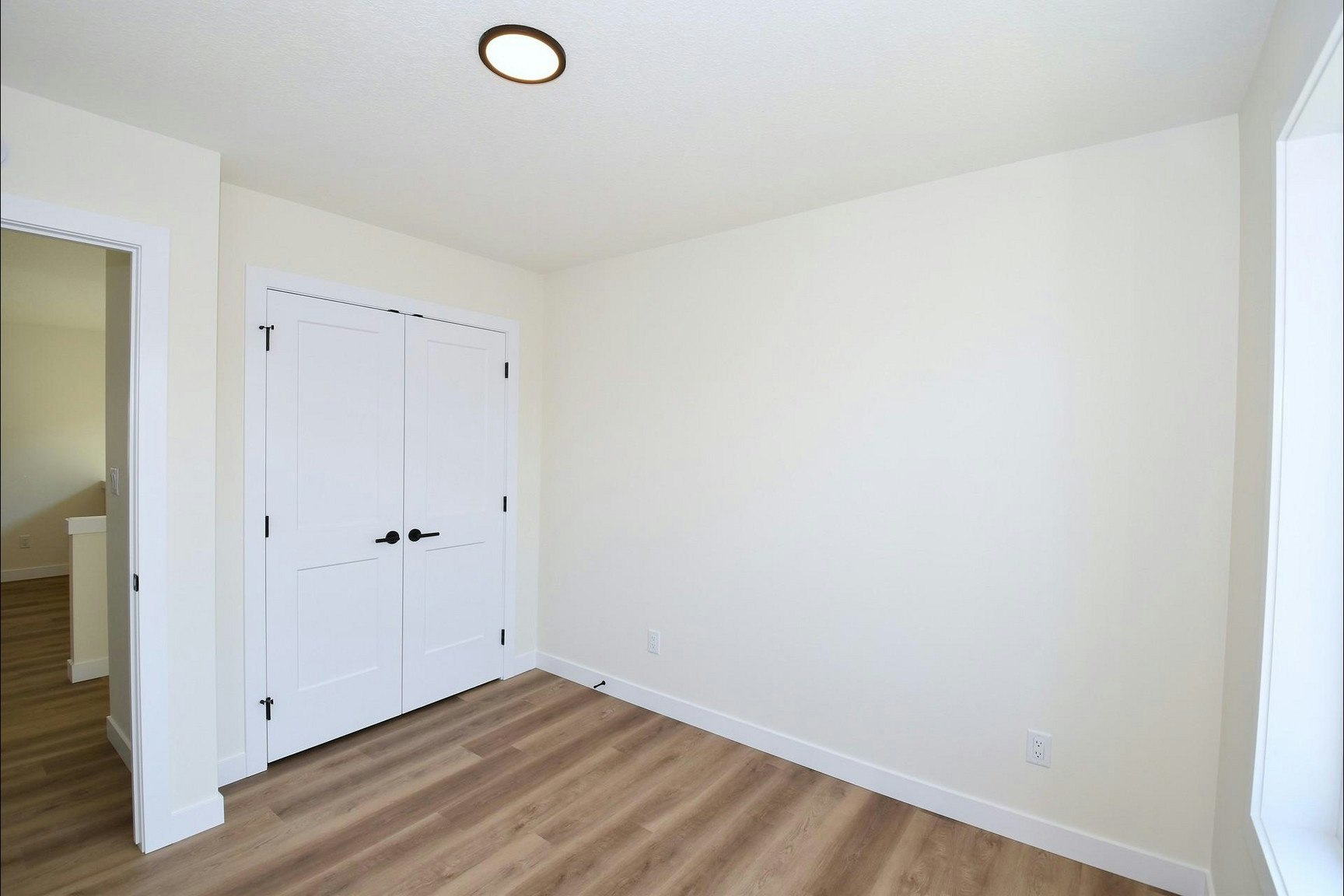2115 5 Avenue Southwest, Edmonton, AB, T6X 3L9 - 129