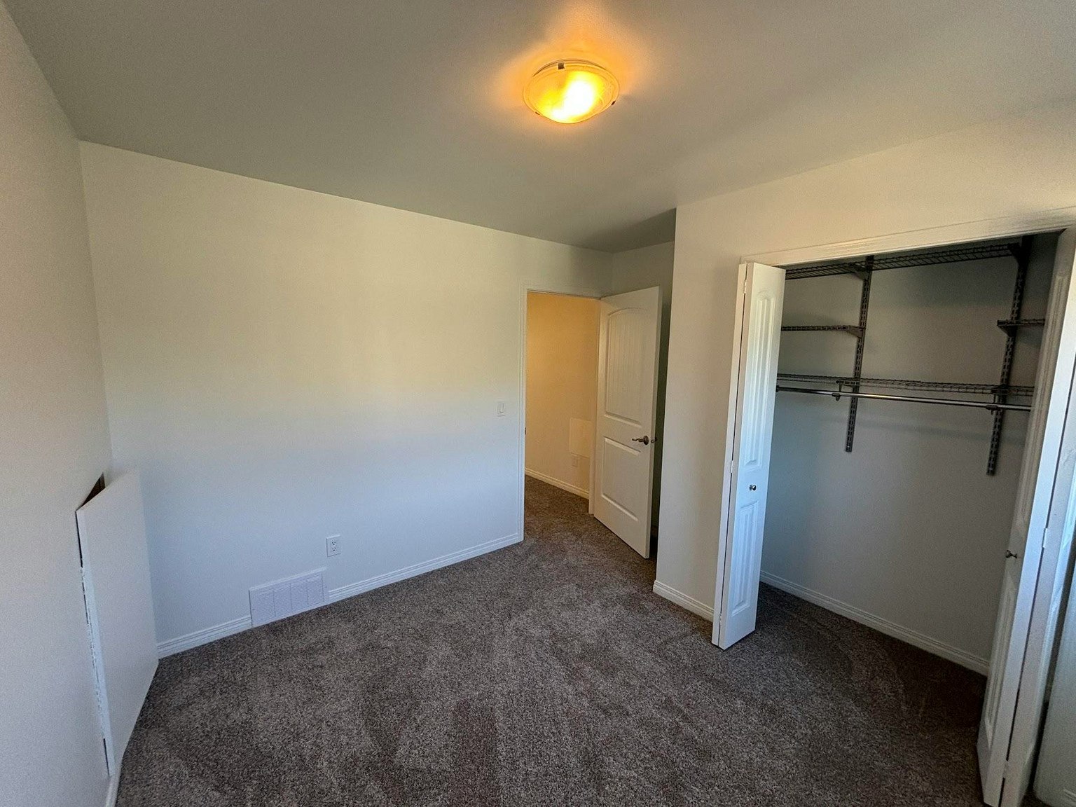 Main-11208 51 Street Northwest, Edmonton, AB, T5W 3E8 - 21