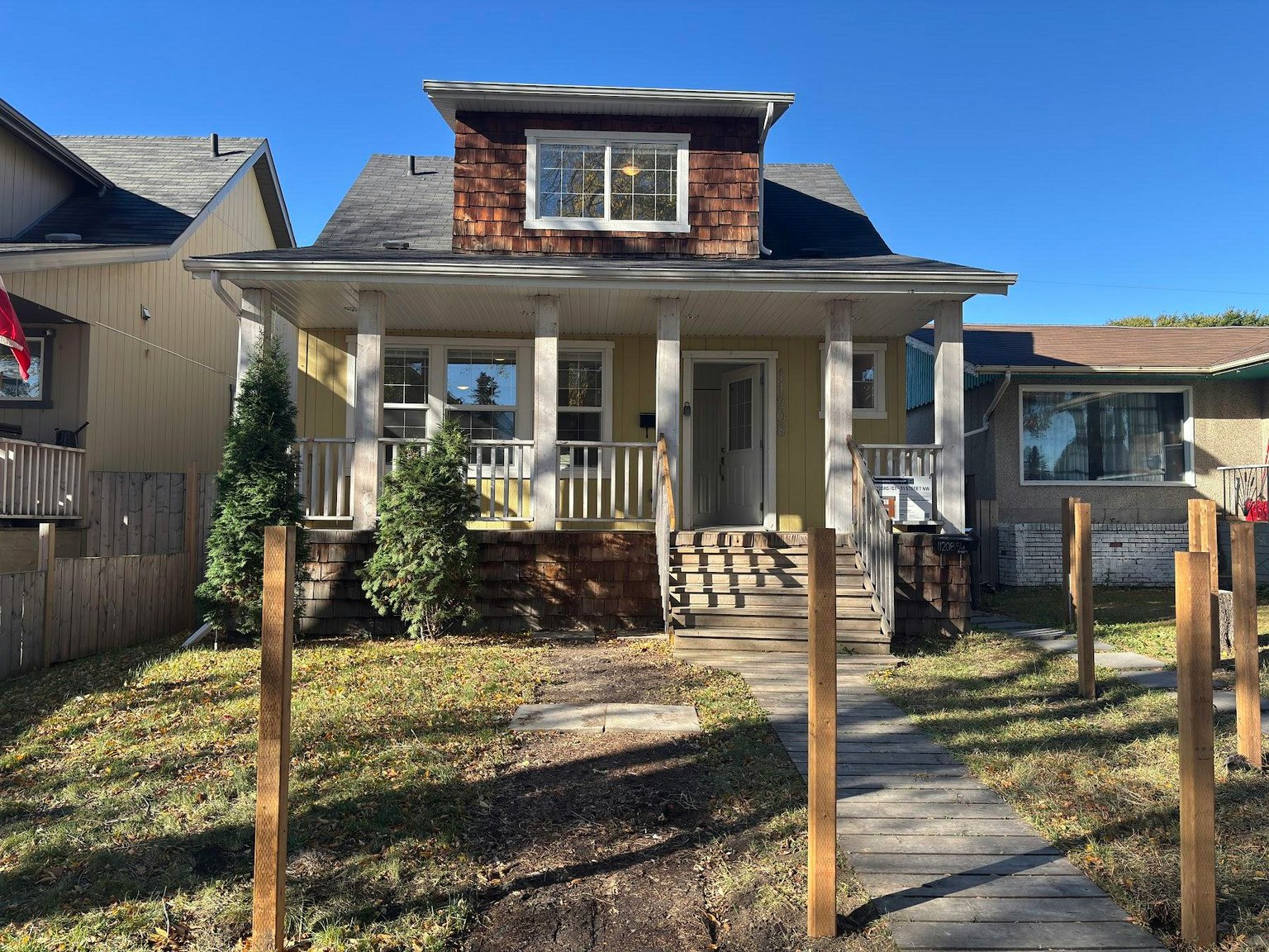 Main-11208 51 Street Northwest, Edmonton, AB, T5W 3E8