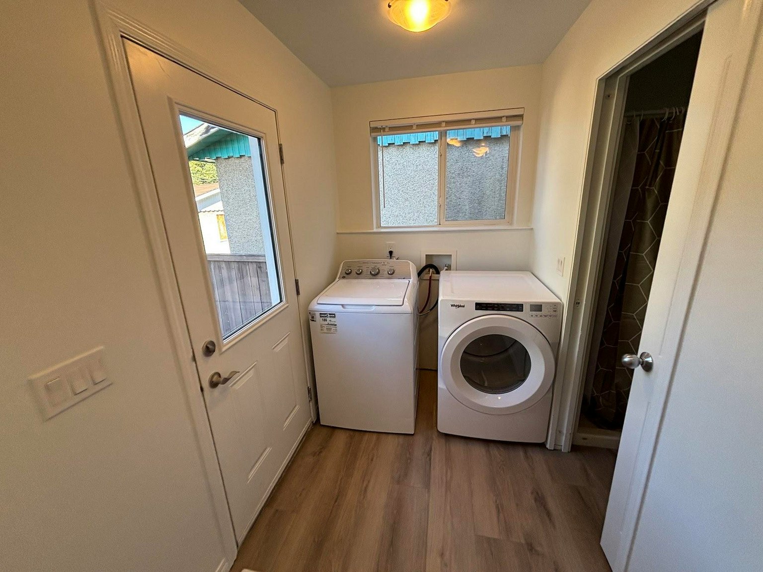 Main-11208 51 Street Northwest, Edmonton, AB, T5W 3E8 - 8