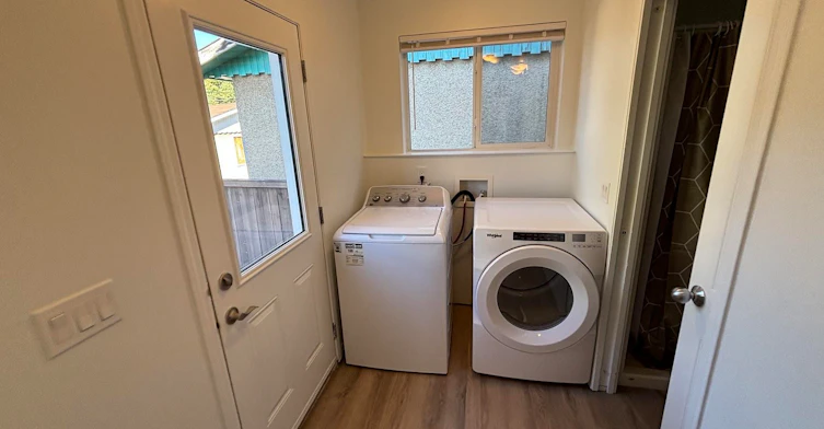 Main-11208 51 Street Northwest, Edmonton, AB, T5W 3E8 - 8