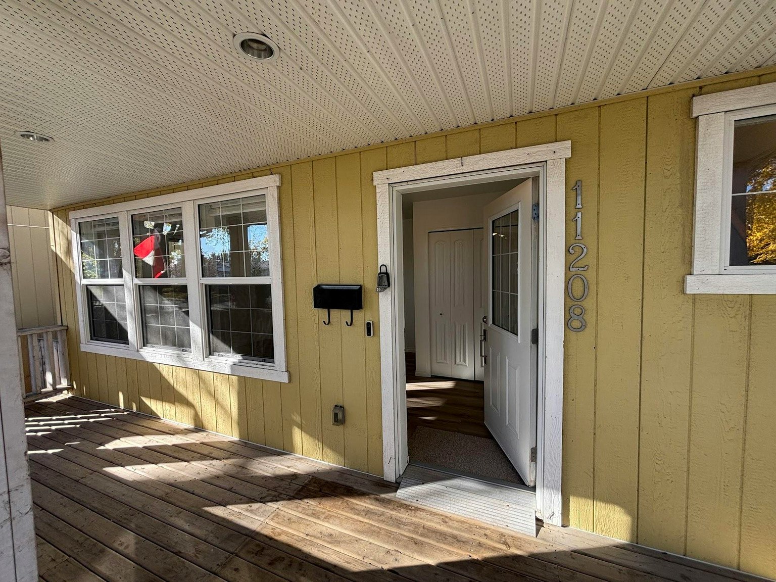 Main-11208 51 Street Northwest, Edmonton, AB, T5W 3E8 - 2