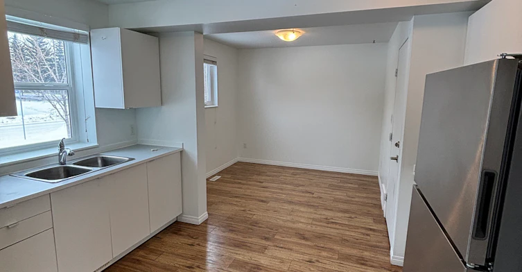 Main-12148 105 Street, Edmonton, AB, T5G 2R9 - 28