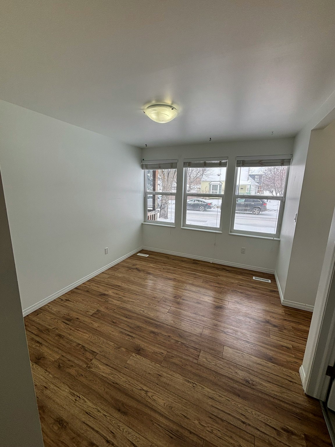 Main-12148 105 Street, Edmonton, AB, T5G 2R9 - 17