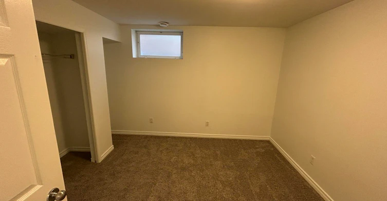 Bsmt-11811 47 Street Northwest, Edmonton, AB, T5W 2W7 - 7